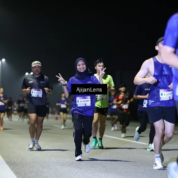 Runner Photo 7343912