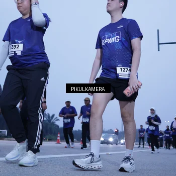 Runner Photo 7343913
