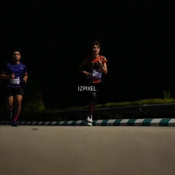 Runner Photo 7343914