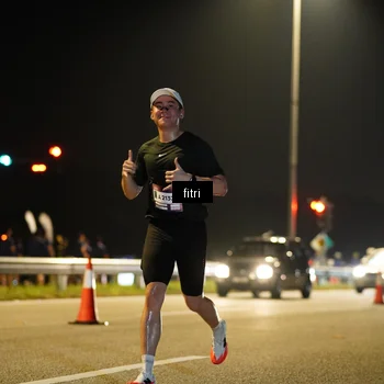 Runner Photo 7343918
