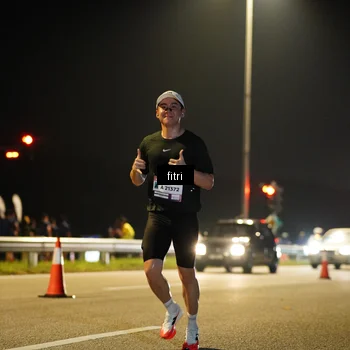 Runner Photo 7343976