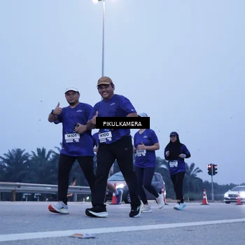 Runner Photo 7344171