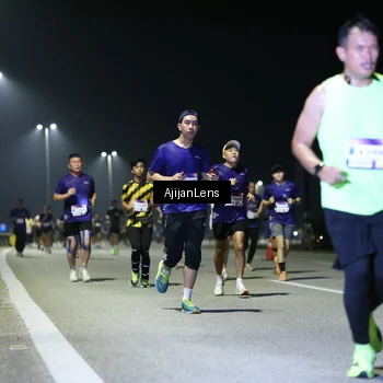 Runner Photo 7344181