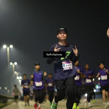 Runner Photo 7344214