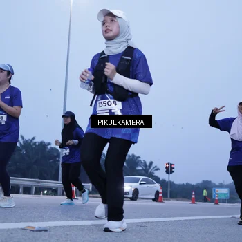 Runner Photo 7344265