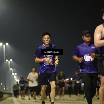 Runner Photo 7344291