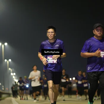 Runner Photo 7344297