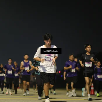 Runner Photo 7344315