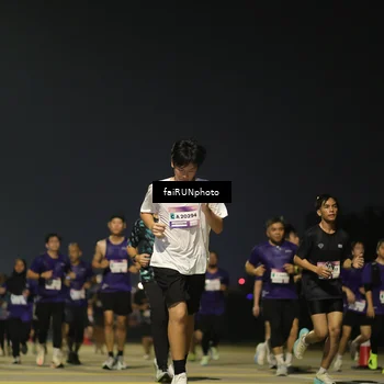 Runner Photo 7344324