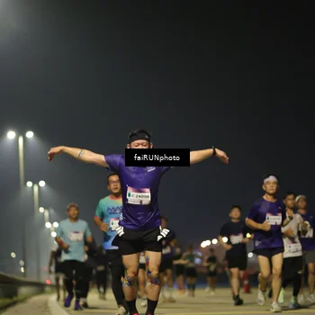 Runner Photo 7344389