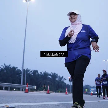 Runner Photo 7344407
