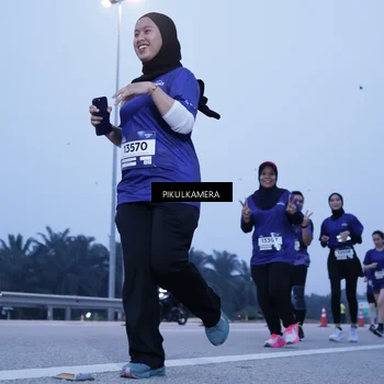 Runner Photo 7344425