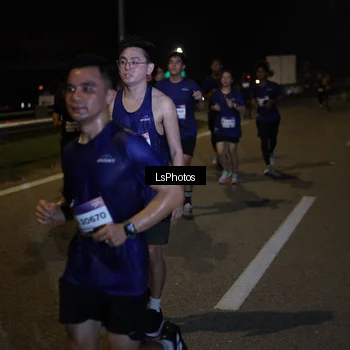 Runner Photo 7344428