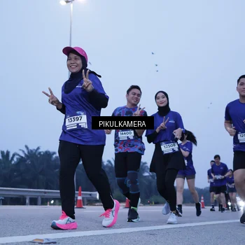 Runner Photo 7344464