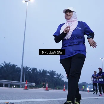 Runner Photo 7344493