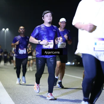 Runner Photo 7344613