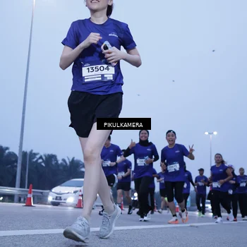 Runner Photo 7344664
