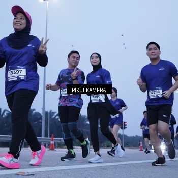 Runner Photo 7344668