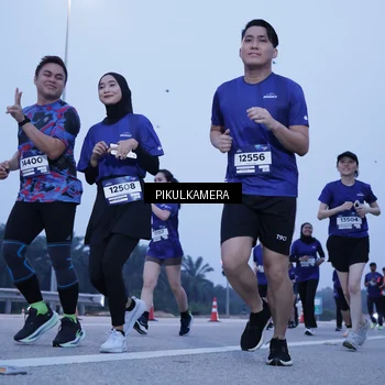 Runner Photo 7344684