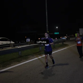 Runner Photo 7344689