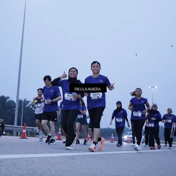 Runner Photo 7344690
