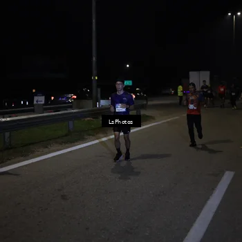 Runner Photo 7344697