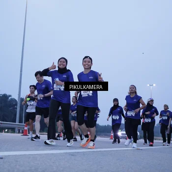 Runner Photo 7344728