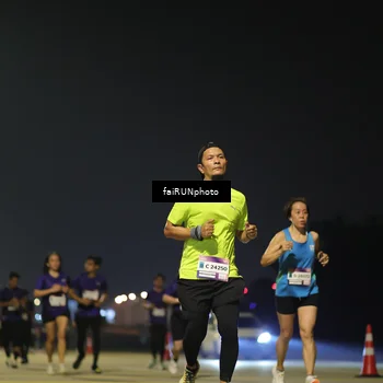 Runner Photo 7344756