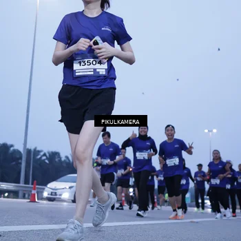 Runner Photo 7344768