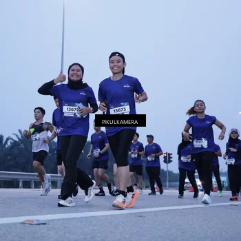 Runner Photo 7344813