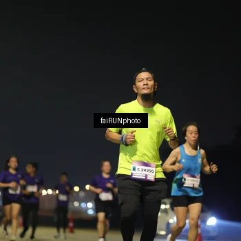 Runner Photo 7344820