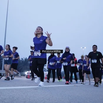 Runner Photo 7344835
