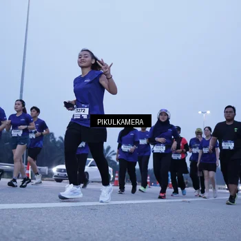 Runner Photo 7344869