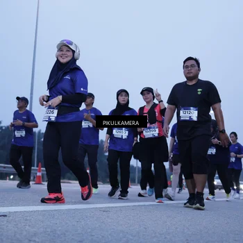 Runner Photo 7344912