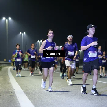 Runner Photo 7344937