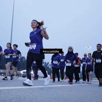 Runner Photo 7344945