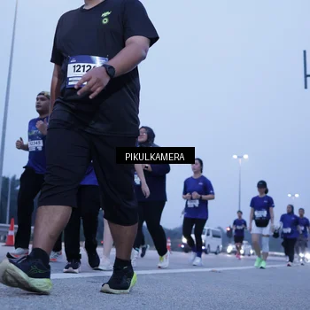 Runner Photo 7344971