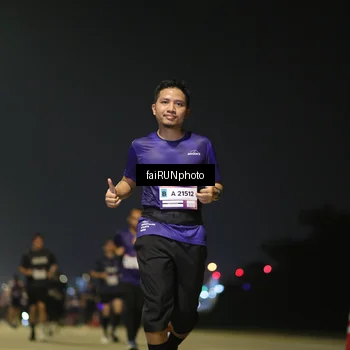 Runner Photo 7344991