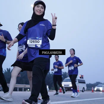 Runner Photo 7345030