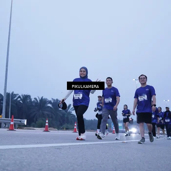 Runner Photo 7345081