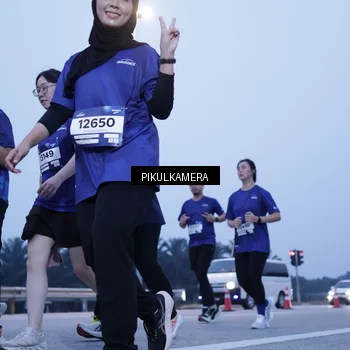 Runner Photo 7345084