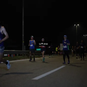 Runner Photo 7345103