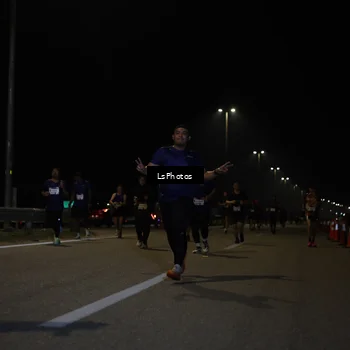Runner Photo 7345104