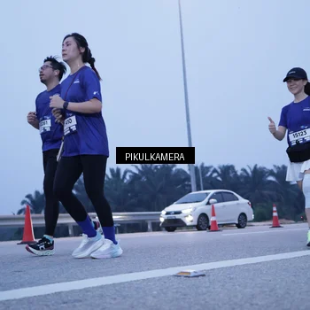 Runner Photo 7345108