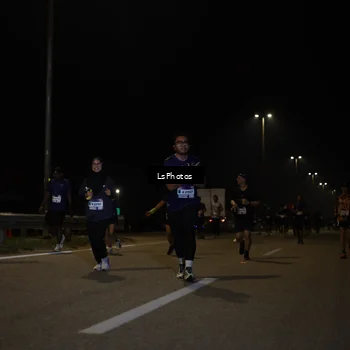 Runner Photo 7345145