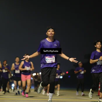 Runner Photo 7345155