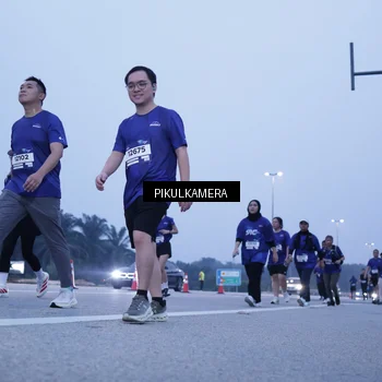 Runner Photo 7345187