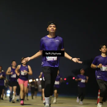 Runner Photo 7345189