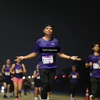 Runner Photo 7345198