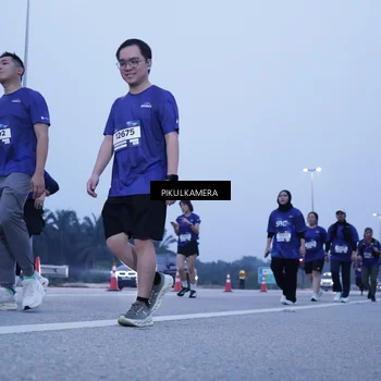 Runner Photo 7345250